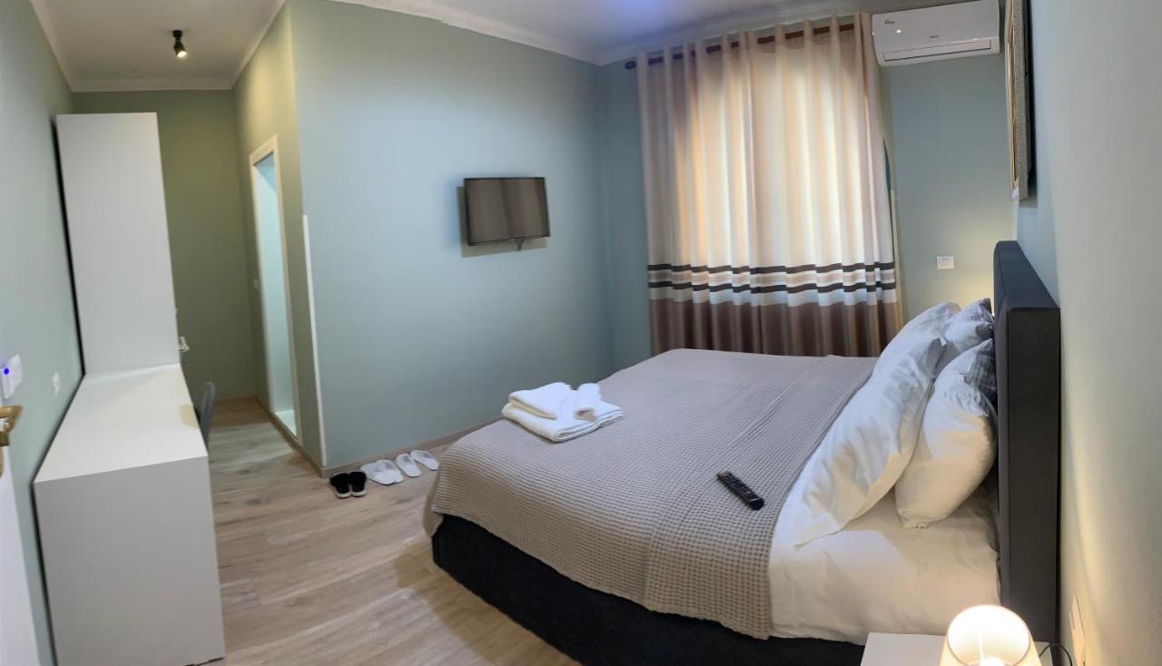 Belux Hotel ติรานา ภายนอก รูปภาพ